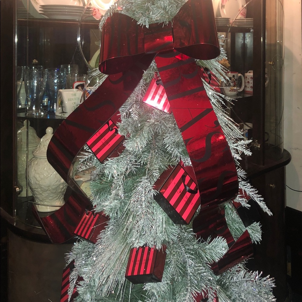 Victoria Secret Christmas Tree , Store Display,